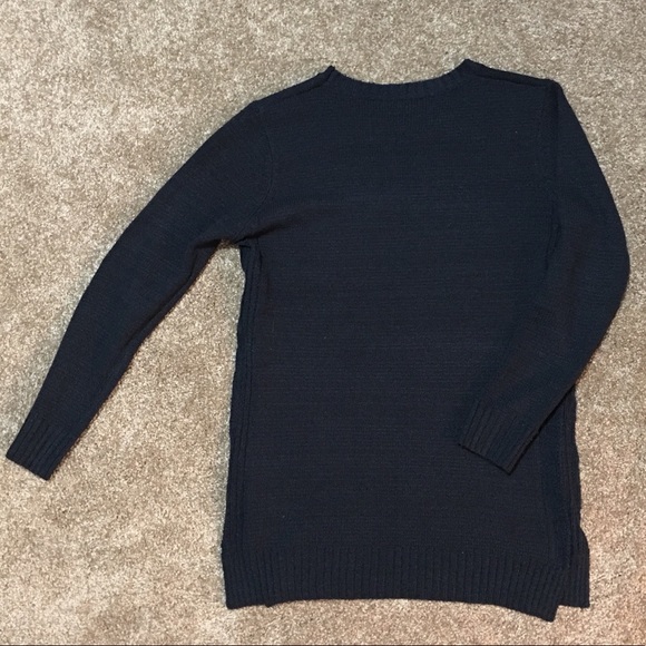 Lush navy blue sweater with side slit detail - Picture 2 of 4